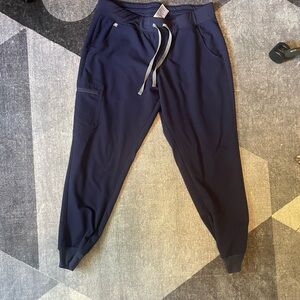 Figs Women’s Scrub Jogger Navy